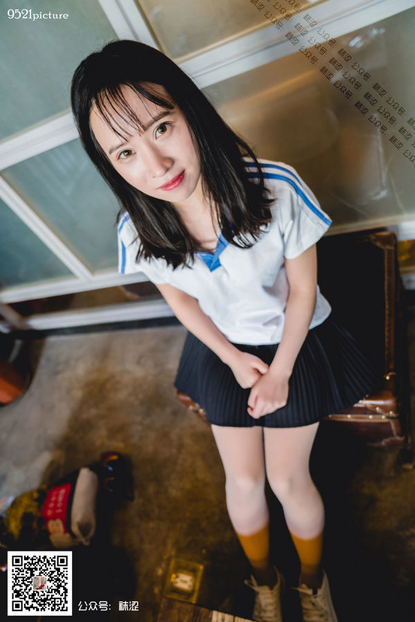 [袜涩] VOL.030 Amanda 学生制服