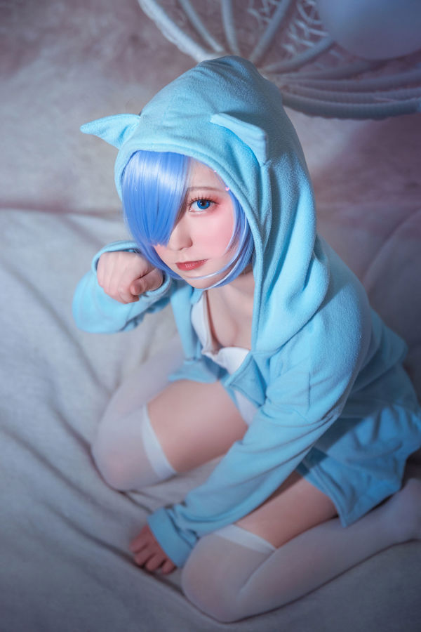 [Cosplay Photo] Anime blogger Xianyin sic - RE's life in another world from scratch Rem cat pajamas