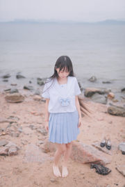 [COS Welfare] Cute girl Gamma Yuluozi - go to the beach together