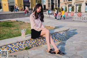 [ถุงเท้า] VOL.031 Weiwei Black Mini Skirt