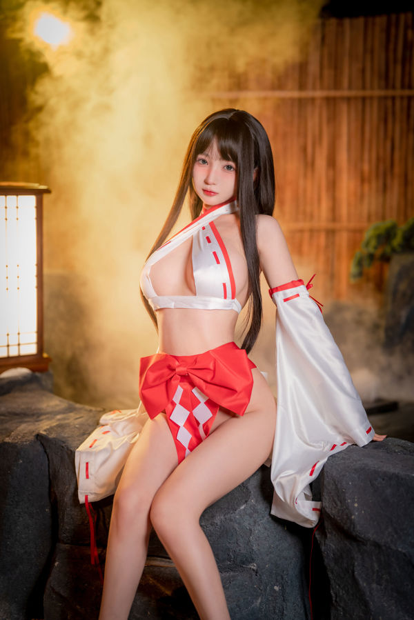 [COS สวัสดิการ] Sakurai Ningning - Pure Miko