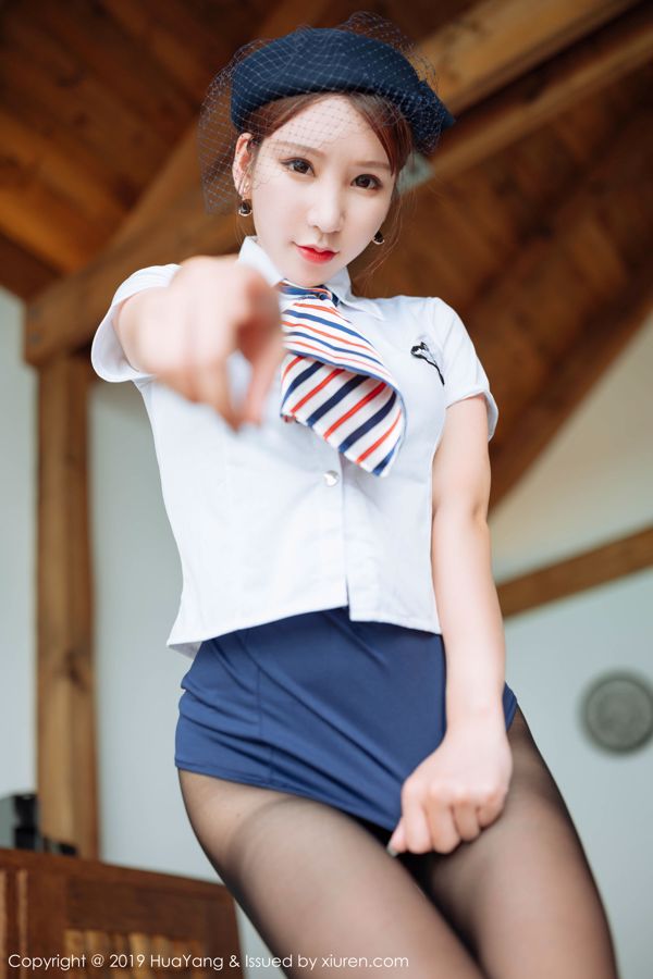 Modelo Momoko "Black Silk Stewardess Bundling Rope Art" [Ligui Meishu Ligui]