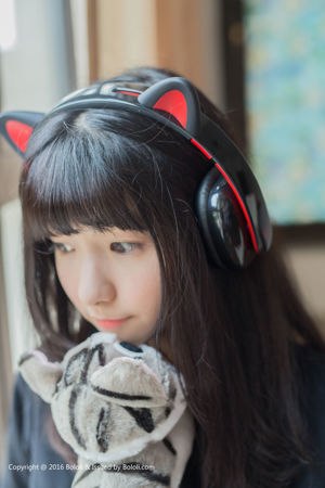 โจวเหวิน "Ball Ball Meow Headphones" [Kimoe Ji Meng Culture] KIM006