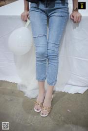 นางแบบ Yunzhi "Daily Jeans with Silk" [IESS Weird and interesting] ขาสวยและเท้าไหม