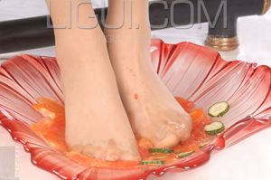 [丽柜 LiGui] โมเดล Sisi "Foot on Vegetables" รูปภาพรูปภาพ