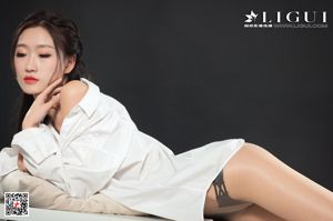 王Weiwei「白いシャツのセクシーな女の子」[LiguiLigui]