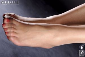 モデルチェリー「大学の女教師の美しい脚とハイヒール」[丽柜LiGui]美しい脚と翡翠の足の写真