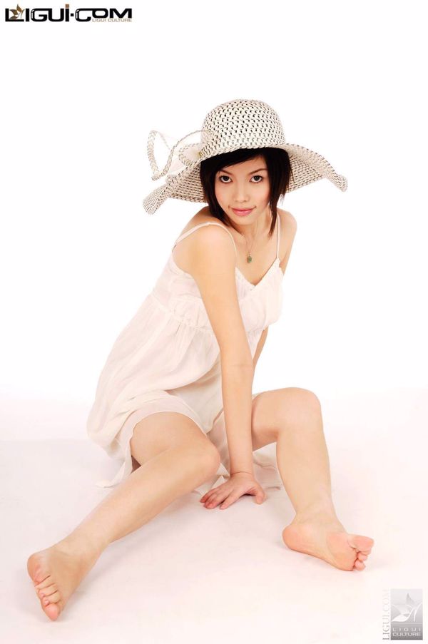 Modello Muzi "Foot the Smile of a Straw Hat with Rounded Corners" [Ligui LiGui] Silk Foot Photo Picture