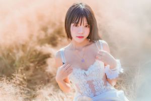 Coser Sakura Momoko "Romance dans la nature"