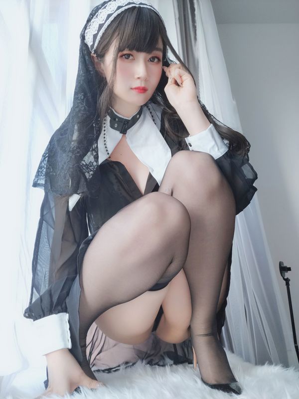 [인터넷 연예인 COSER 사진] Miss Coser Baiyin - 레이스 수녀