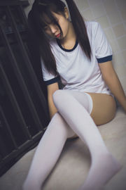 [Фото косплея] Cute Ono Girl w - Sportswear・Sad