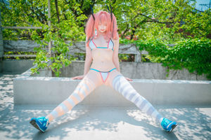 [COS Welfare] Korean Girl BamBi Foto - Bremerton Bikini