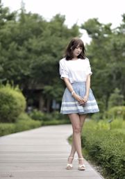 Lee Eun-hye "Outside Photo in Park Skirt" [ความงามแบบเกาหลี]